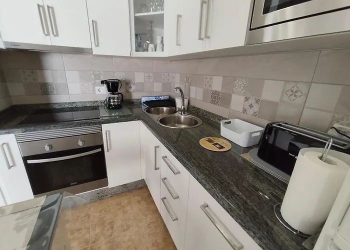 Sea Carnation Well Located, Pool & Terrace Apartamento *