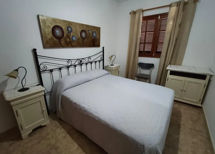 Sea Carnation Well Located, Pool & Terrace