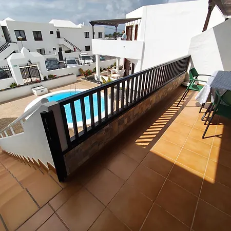 Апартаменты Sea Carnation Well Located, Pool & Terrace Los Pocillos