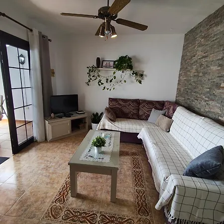 Sea Carnation Well Located, Pool & Terrace *