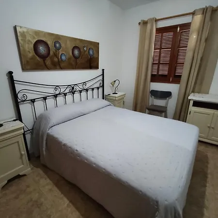 Sea Carnation Well Located, Pool & Terrace